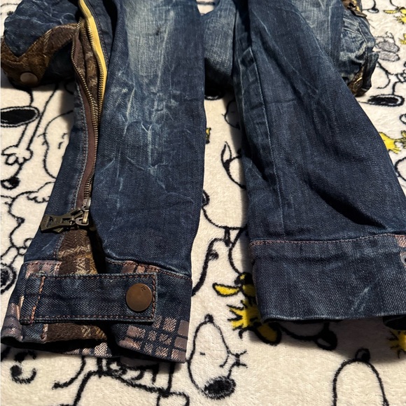 Raw trendy modern blue jeans - Picture 7 of 7